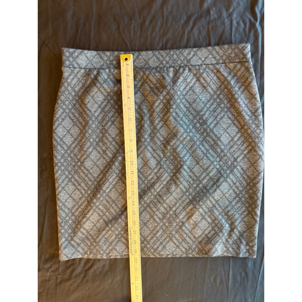 Loft Outlet Gray Plaid Knit Mini Skirt Large 436-417082 Stretch Pull On cozy